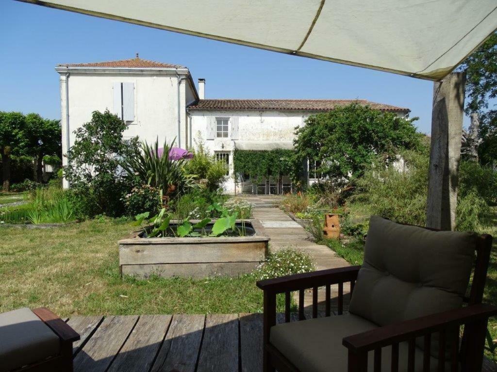 Hotel Tilleuls Et Bambous Saint-Sauveur-d'Aunis Exteriér fotografie